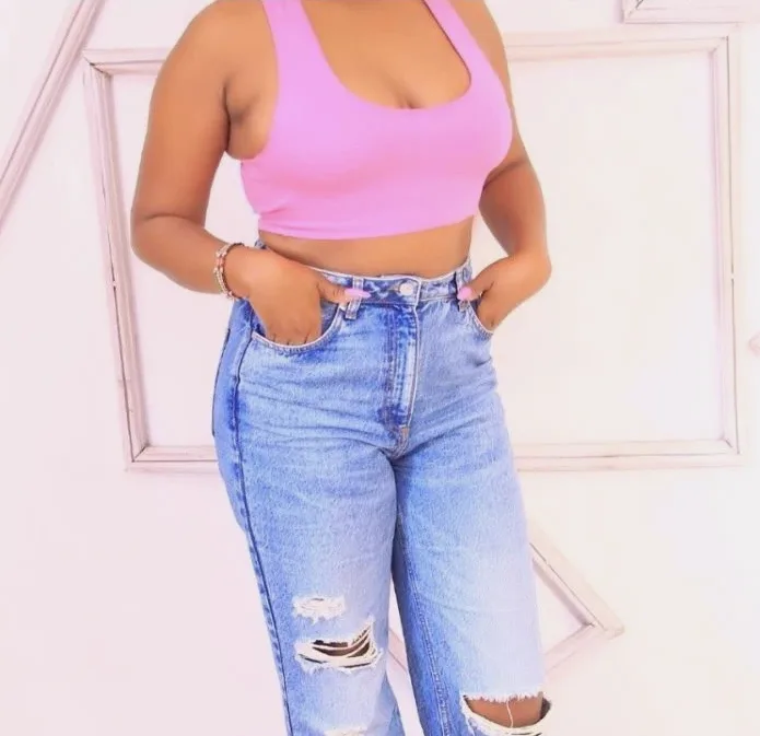 Diana, 32