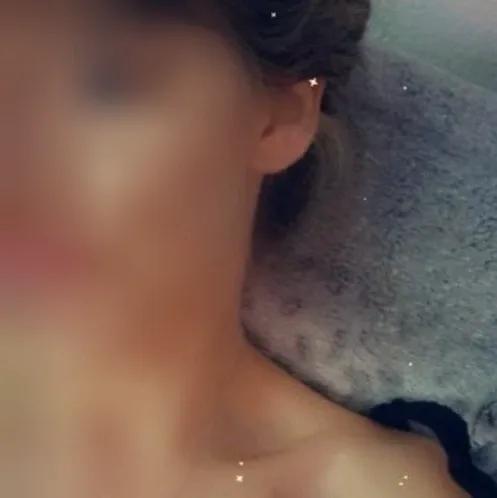 Emily, 26