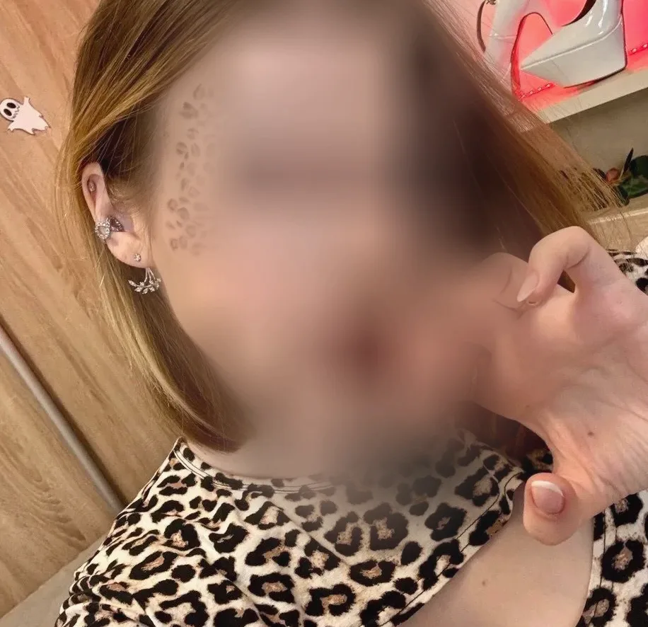 Nele, 22