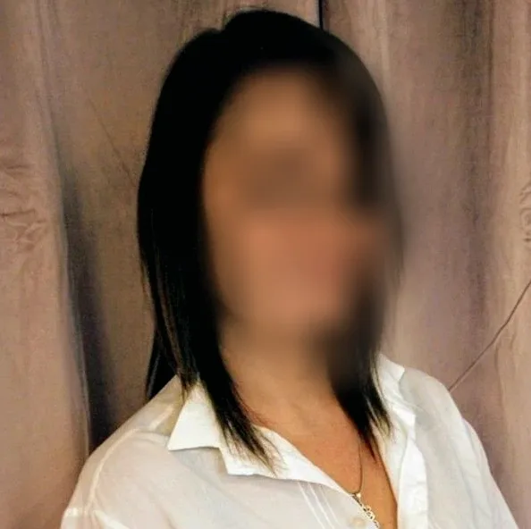 Saskia, 32