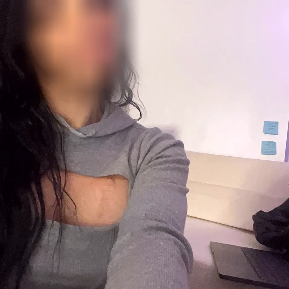 Simone, 20